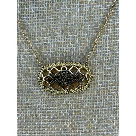 Kendra Scott Gold Pendant Necklace With Intricate Openwork Design On Adjustable - Picture 3 of 8